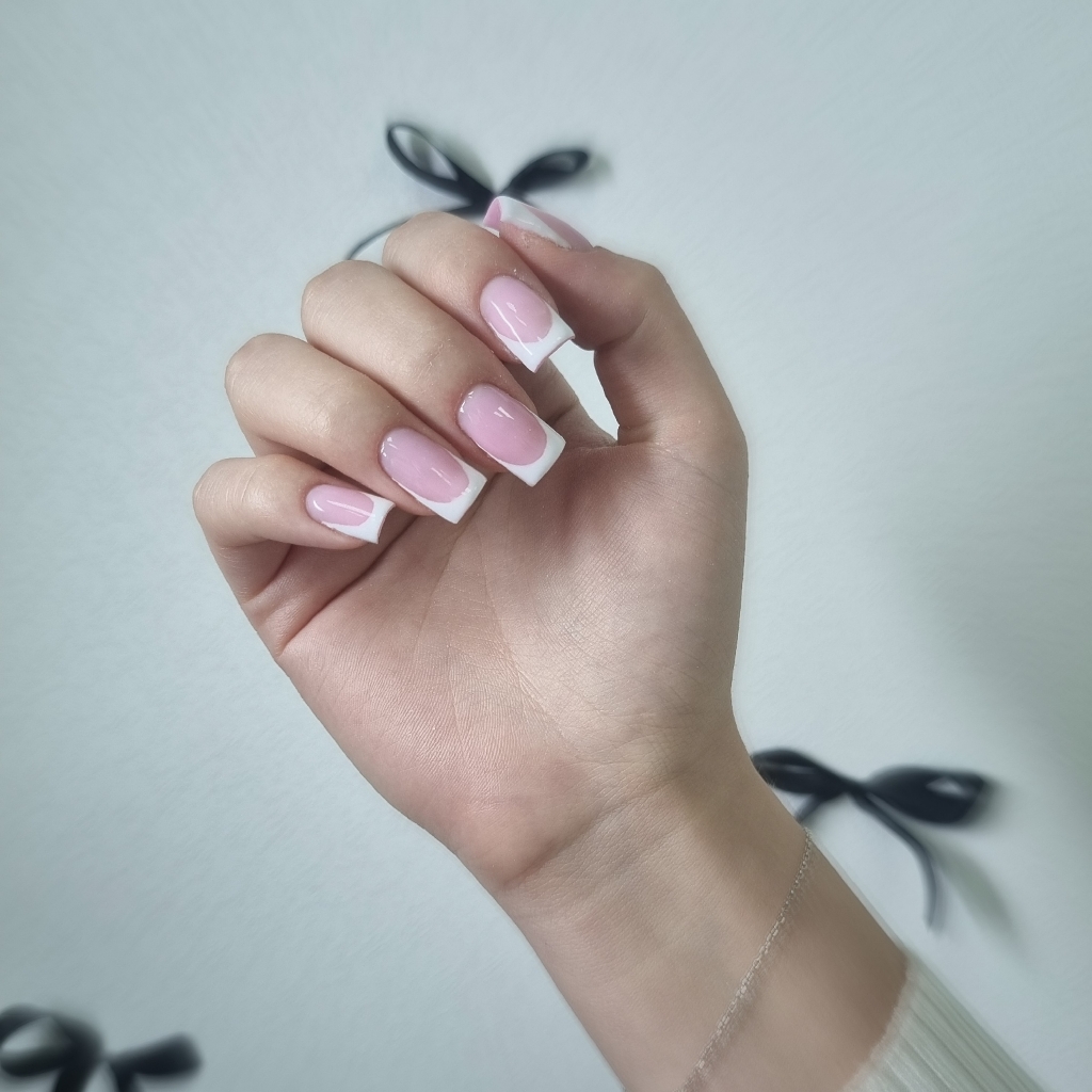 маникюр с укреплением