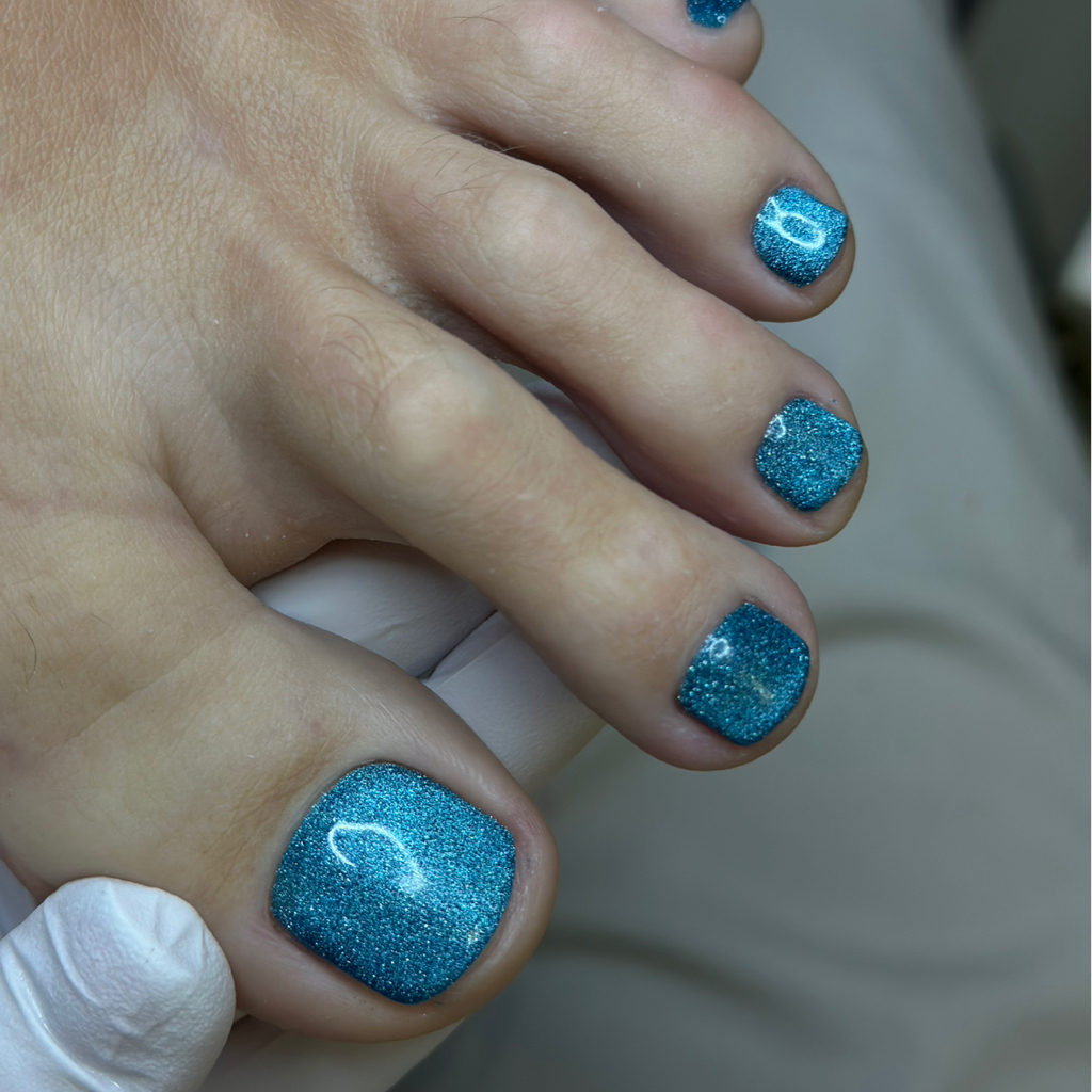 Аппаратный педикюр с покрытием (только пальчики )