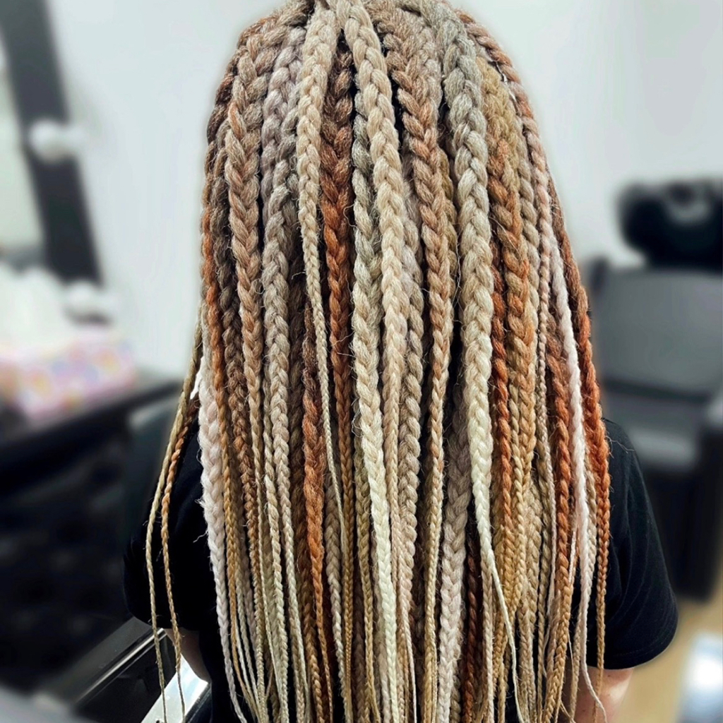 Приплетение комплекта дредов/кос/кудрей на всю голову