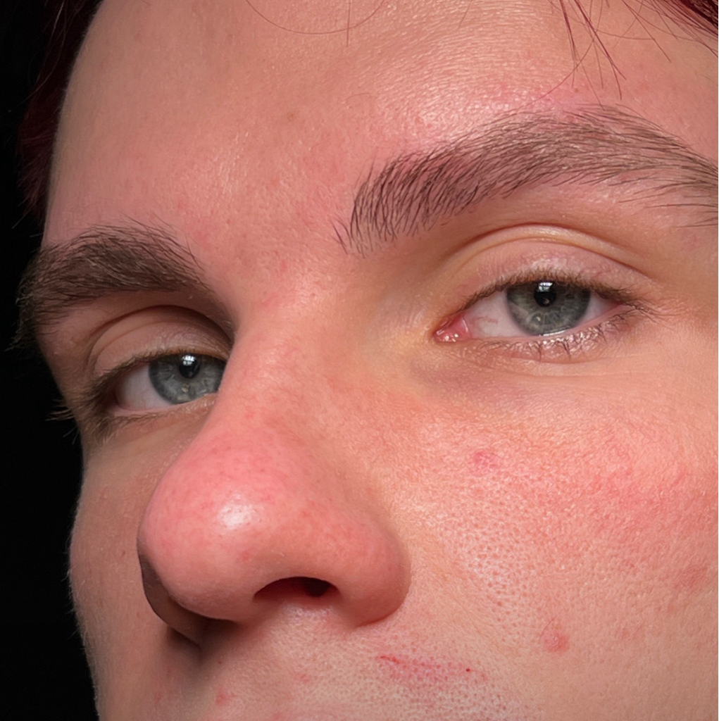 Мужская коррекция бровей