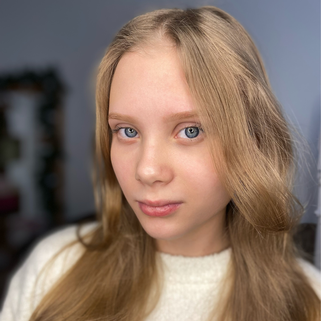 Оформление бровей: окрашивание краской и коррекция пинцетом