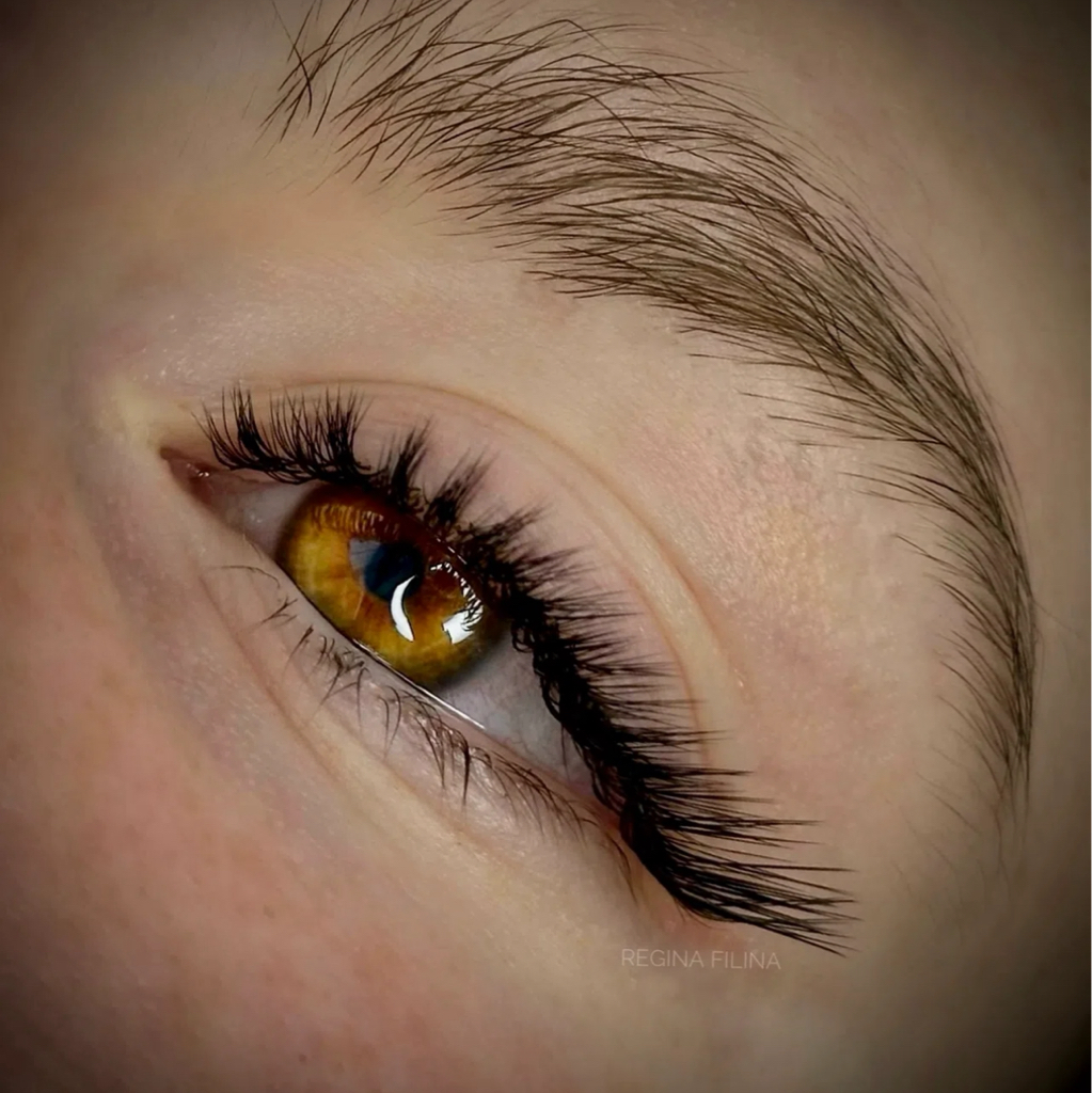 Наращивание ресниц в объёме 2Д