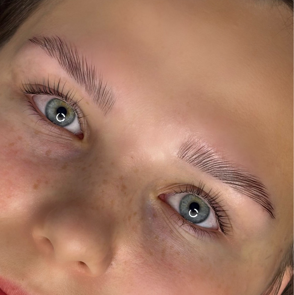 Ламинирование бровей с коррекцией