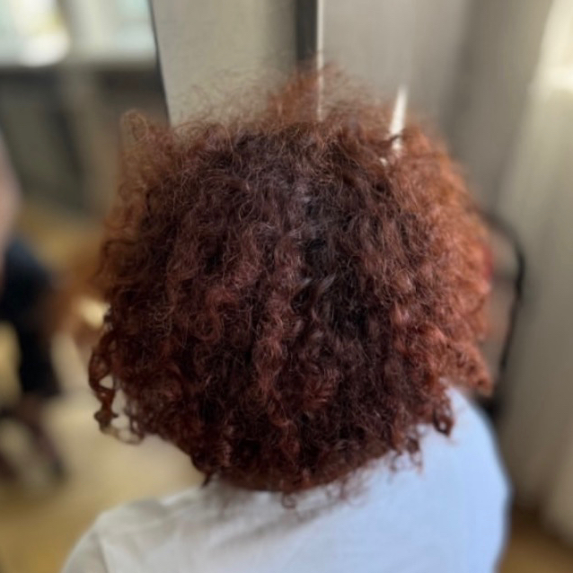 Кератиновое выпрямление