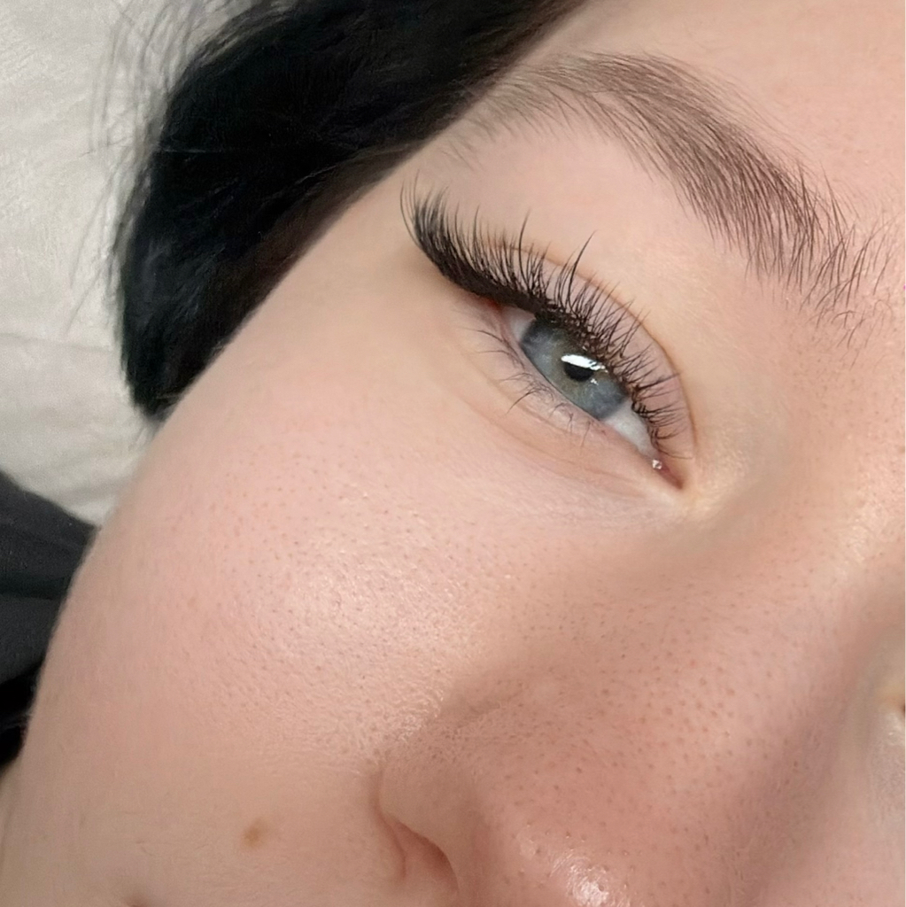 Наращивание ресниц 1D