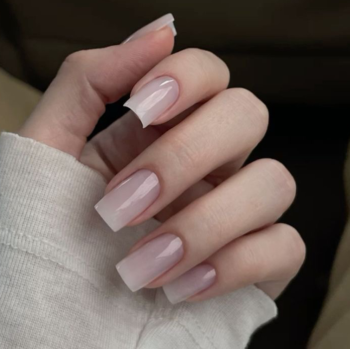 Наращивание ногтей