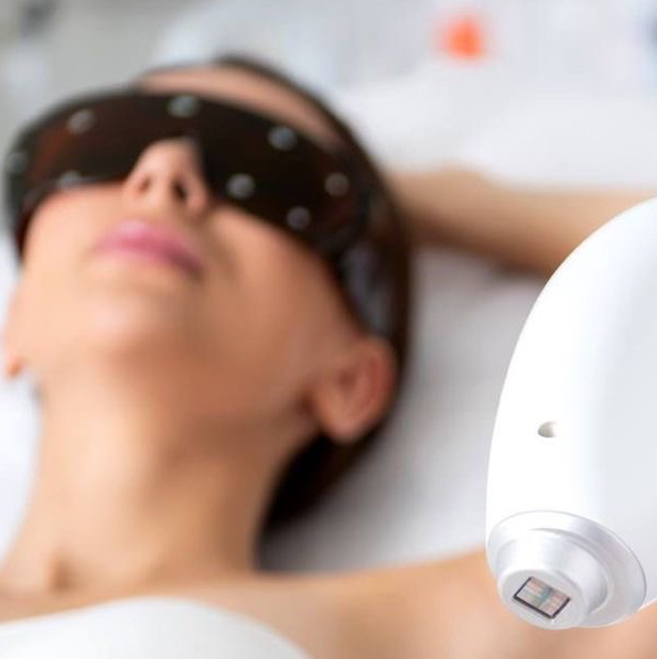 Аппаратное удаление волос  Ноги голени + колени