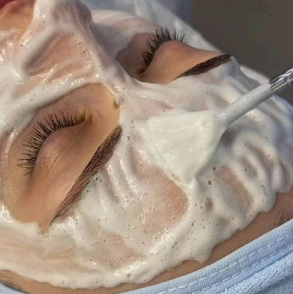 Карбокситерапия + пилинг (увлажнение, борьба с постакне, пигментацией)