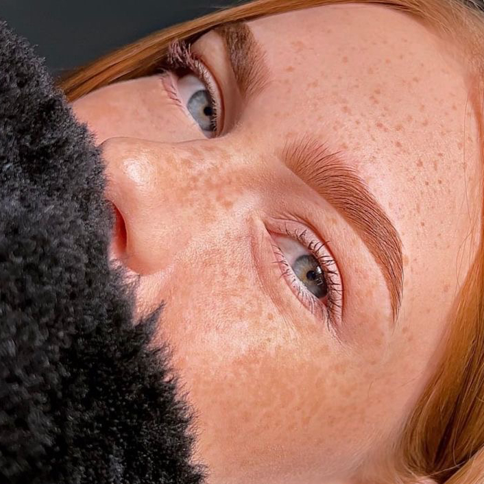 Долговременная укладка бровей (окрашивание + коррекция + уход)