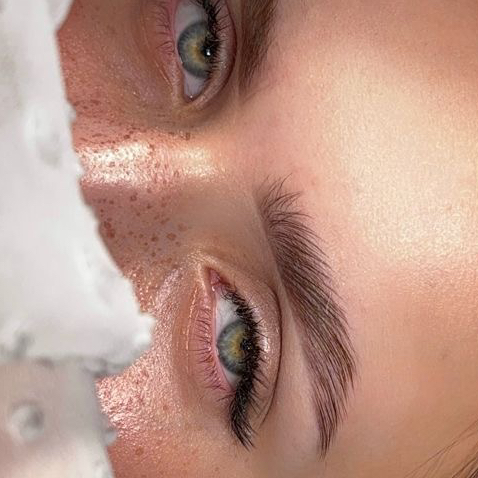 Окрашивание бровей без коррекции