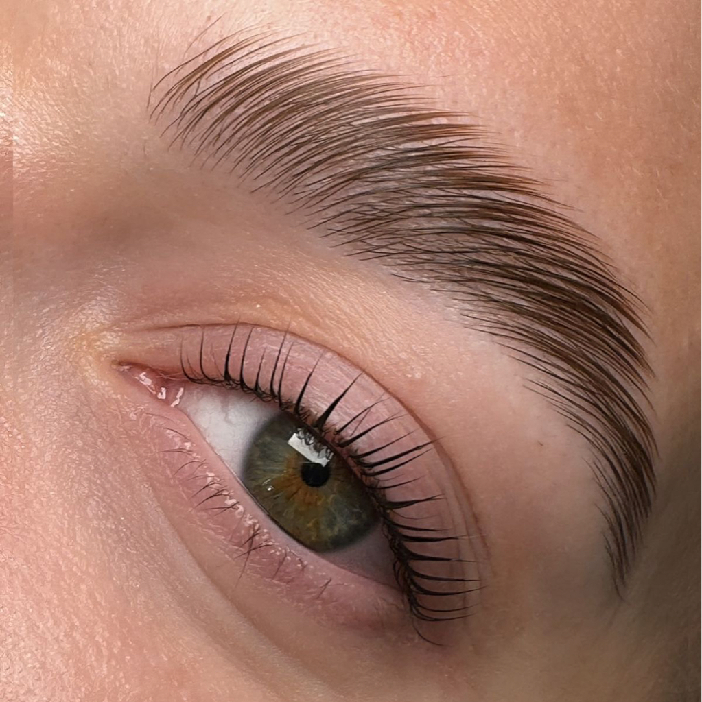 Долговременная укладка + ламинирование/стретчинг ресниц