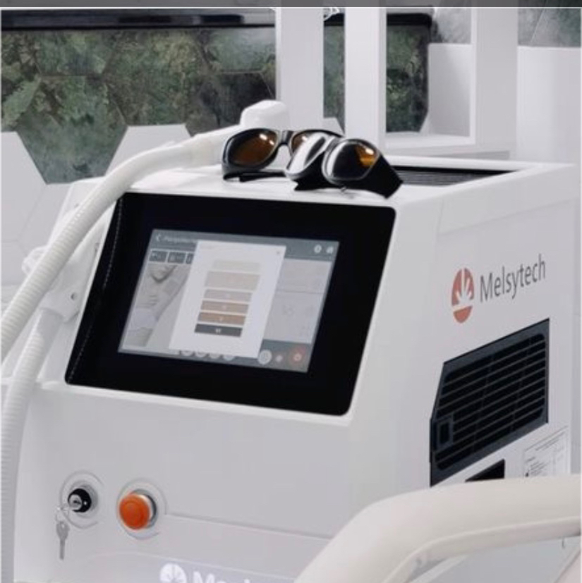 Белая Линия живота