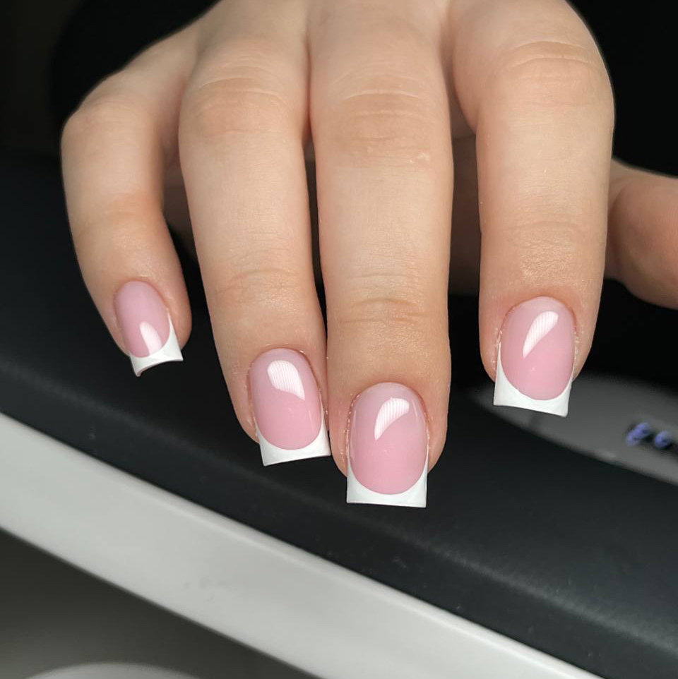 Наращивание ногтей с дизайном