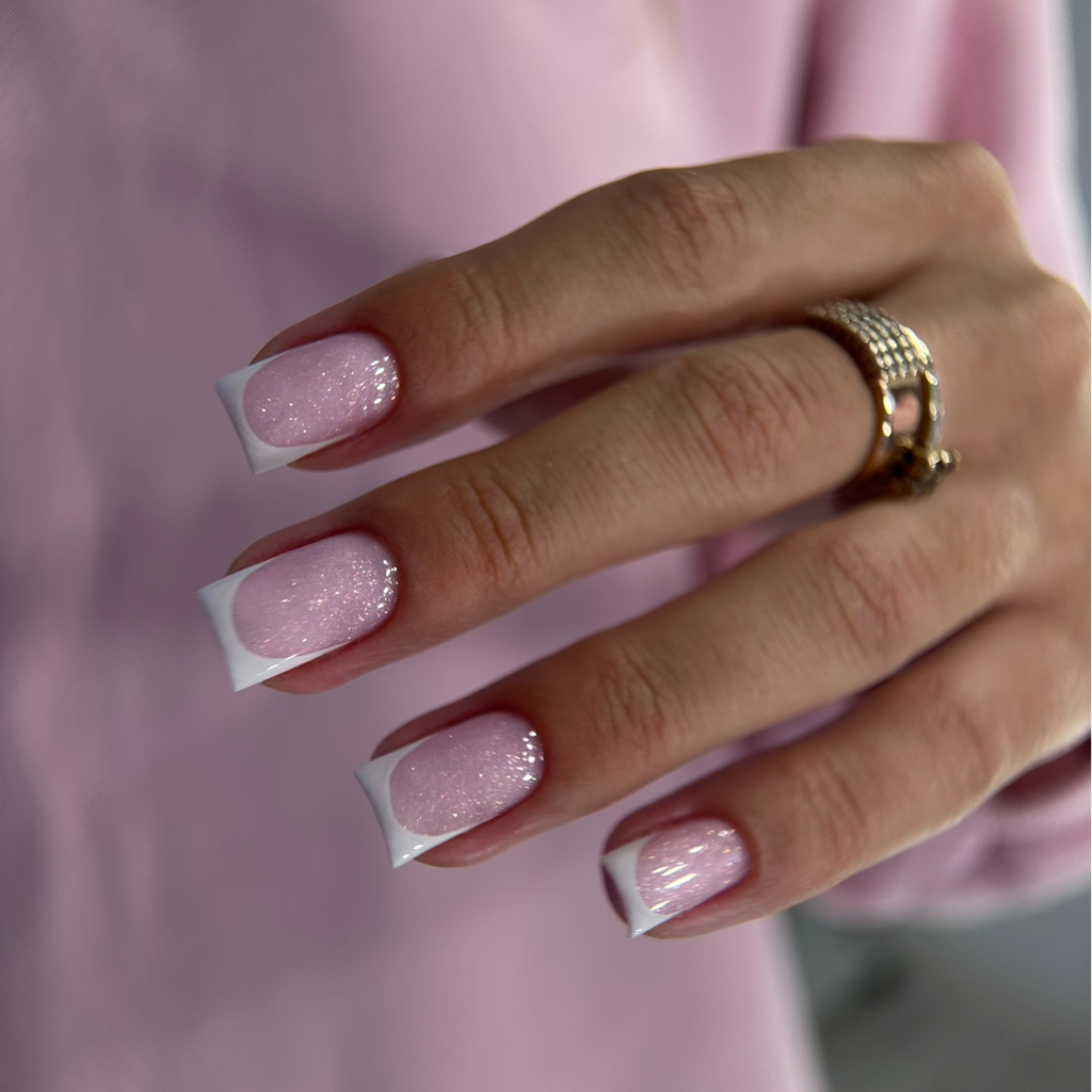 Маникюр с покрытием