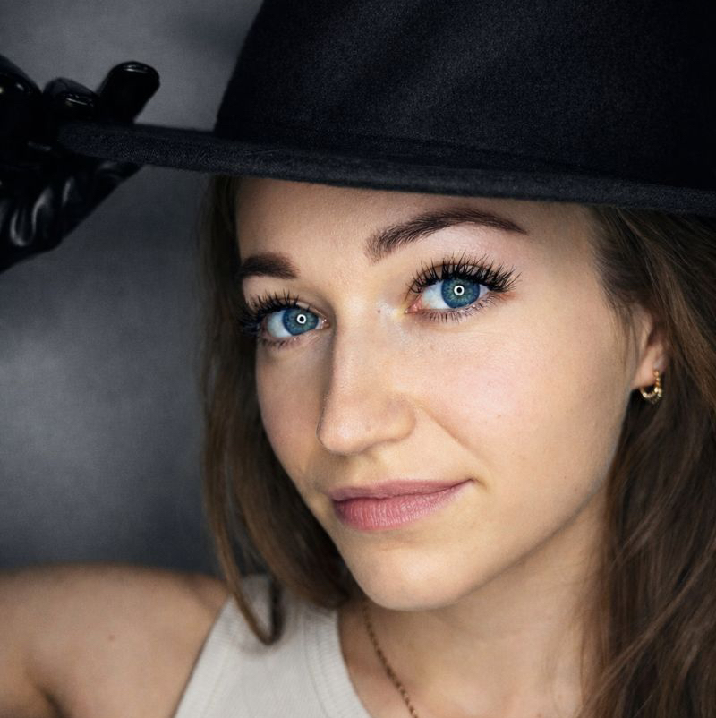 Обучение  Наращиванию ресниц