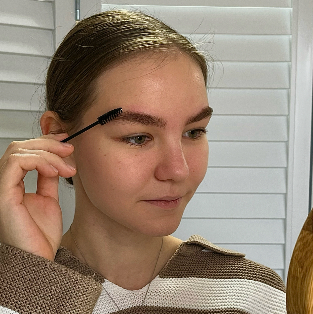 Брови + окрашивание ресниц