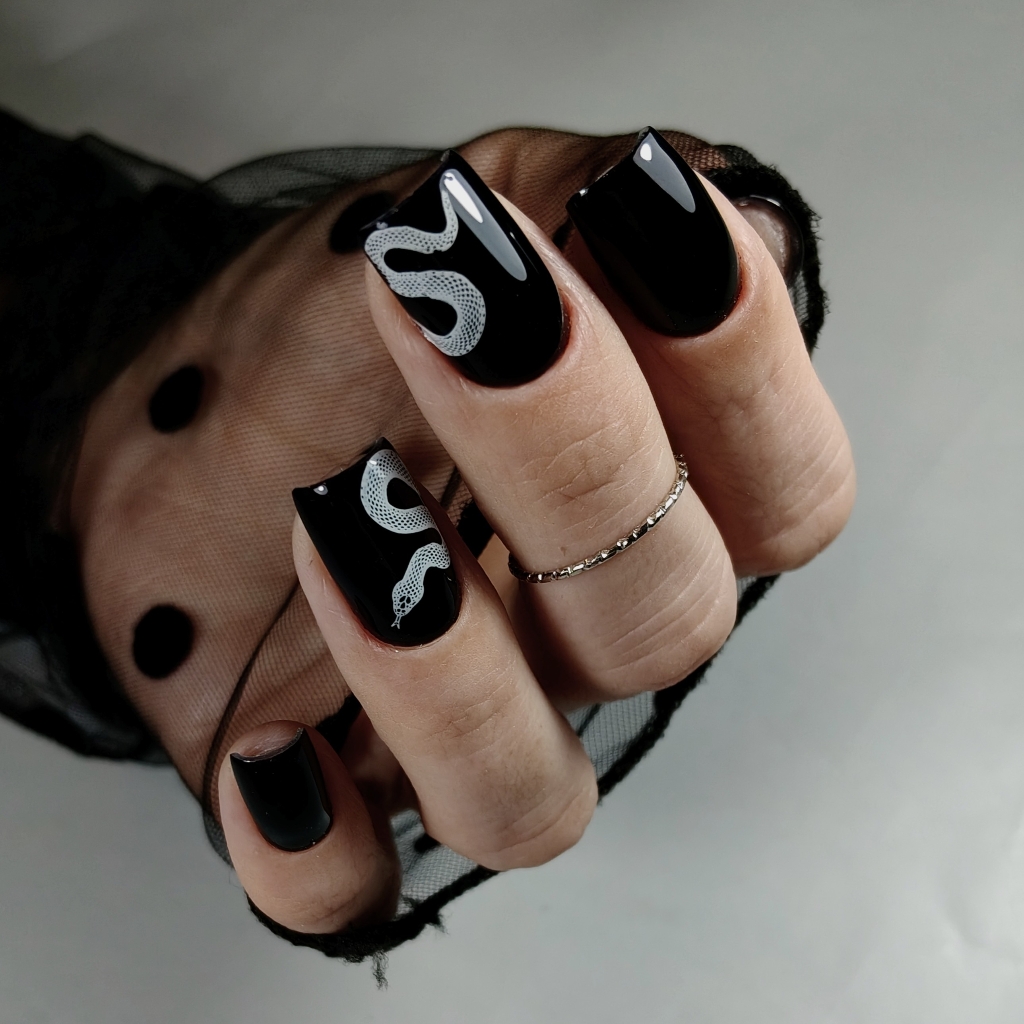 Стемпинг 4-5 ногтей