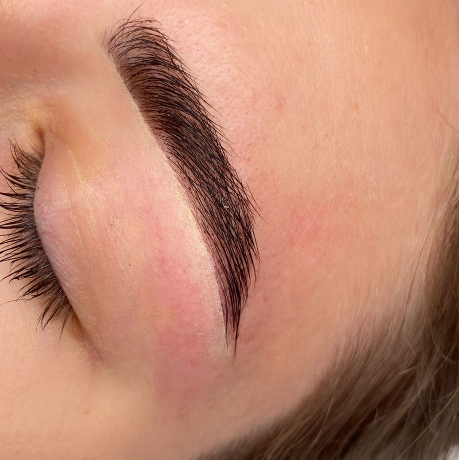 Архитектура бровей Хной (Разметка формы, коррекция воском/пинцетом, окрашивание)