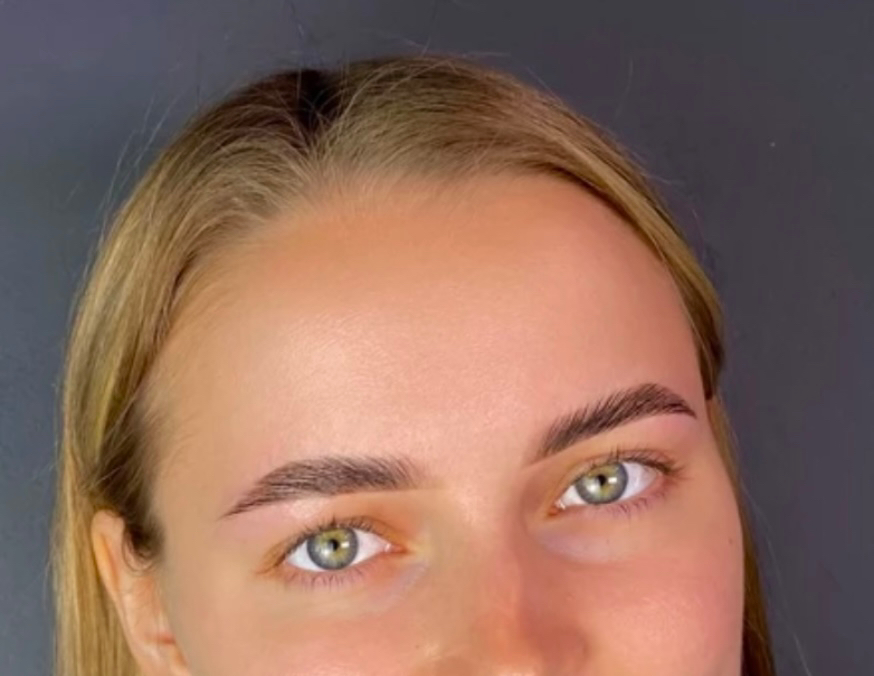 Долговременная укладка бровей  (разметка формы, эффект укладки, коррекция воском, окрашивание краской)