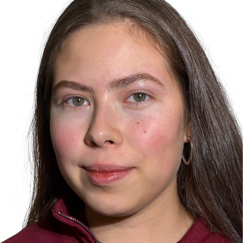 Осветление+окрашивание+ коррекция+уход ( прореживание включено в стоимость)