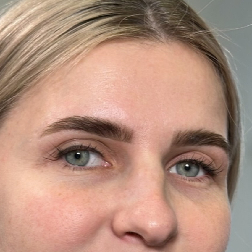 Окрашивание бровей без коррекции