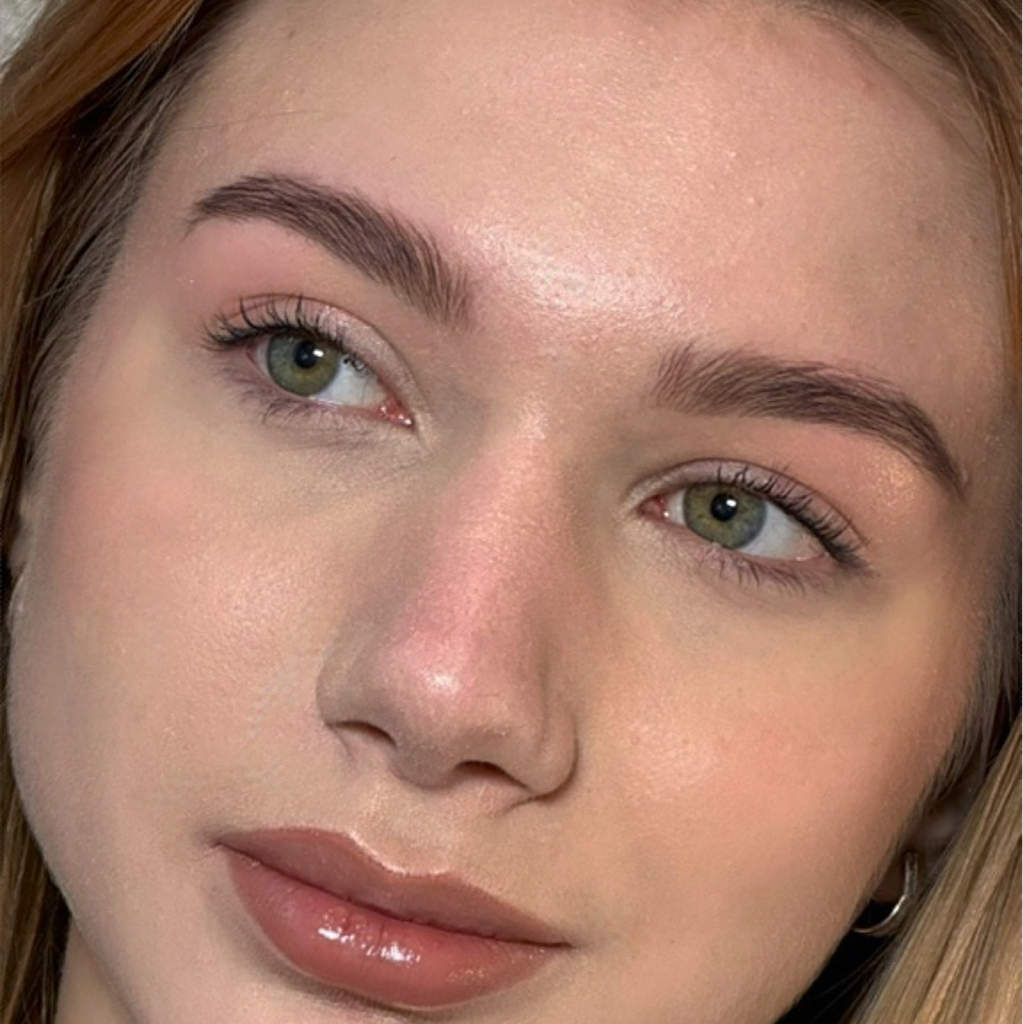 Коррекция и окрашивание бровей