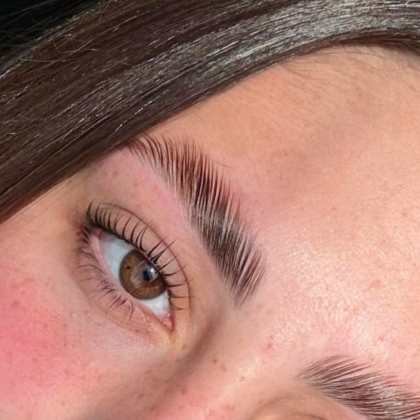 Ламинирование ресниц+ламинирование бровей