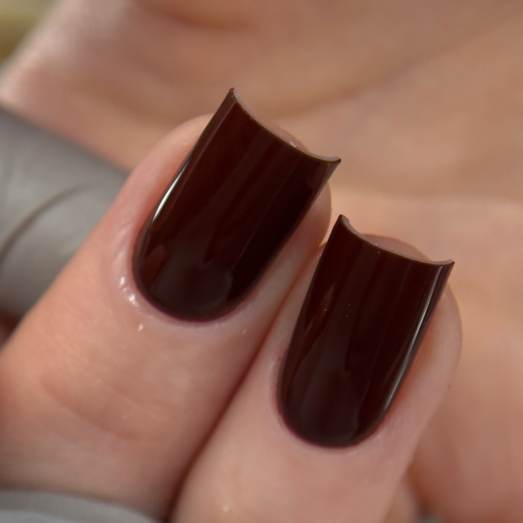 маникюр с покрытием и моделированием (исправление клюющих и скручивающихся ногтей, исправление состояния ногтевой пластины, ремонт больше одного пальч