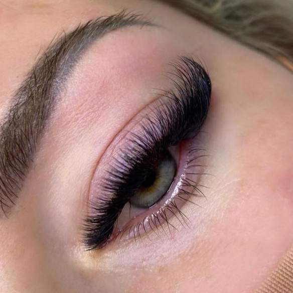 Наращивание ресниц 6D