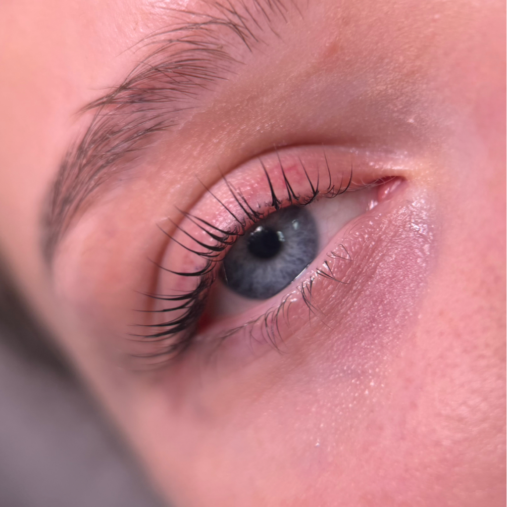 Ламинирование ресниц