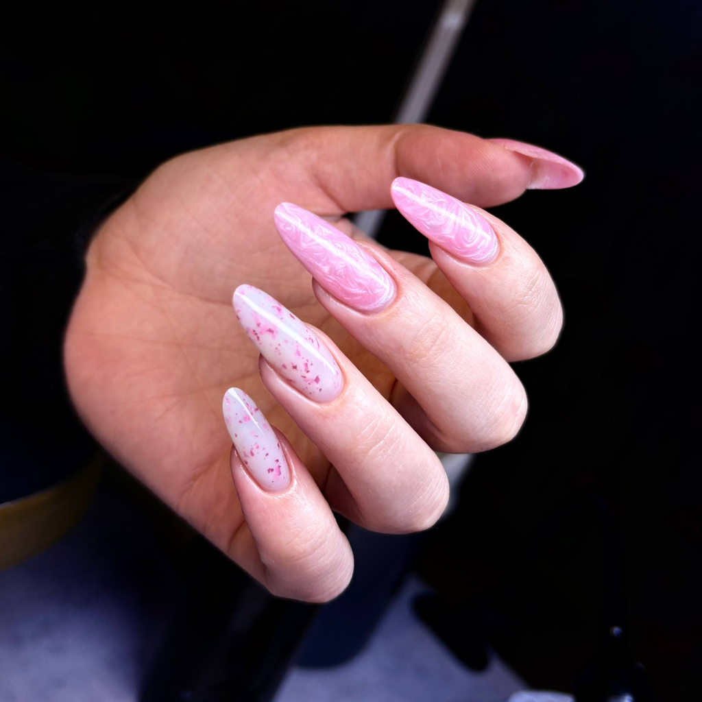 Маникюр аппаратный  с долговременным  покрытием