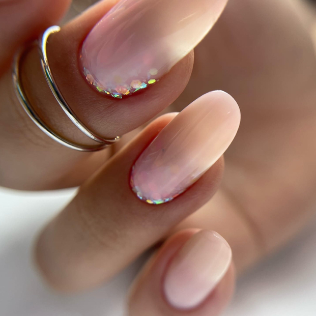 Комби маникюр с покрытием гель-лак