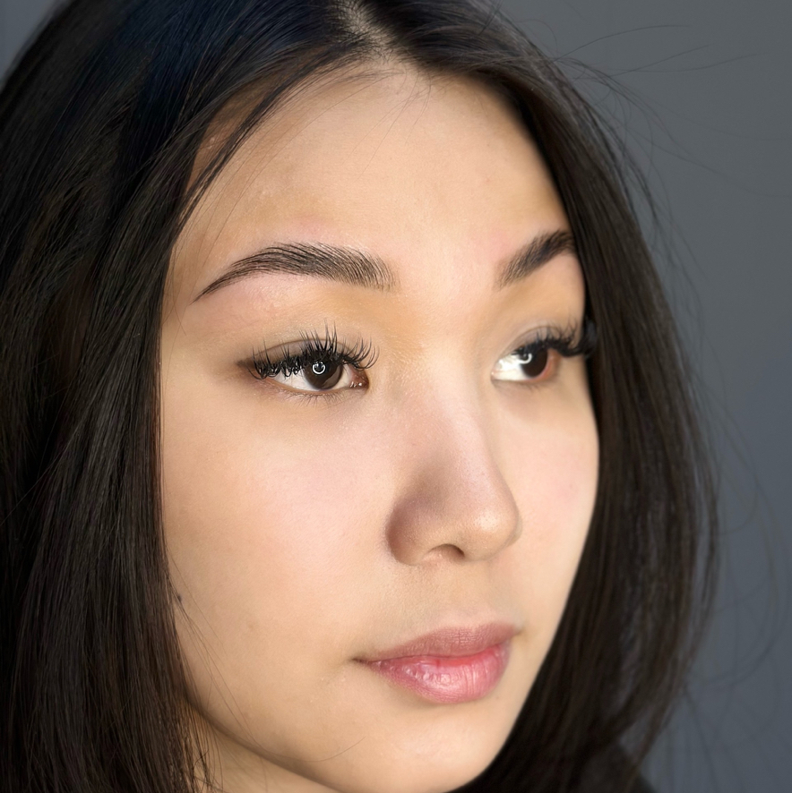 Коррекция бровей с окрашиванием