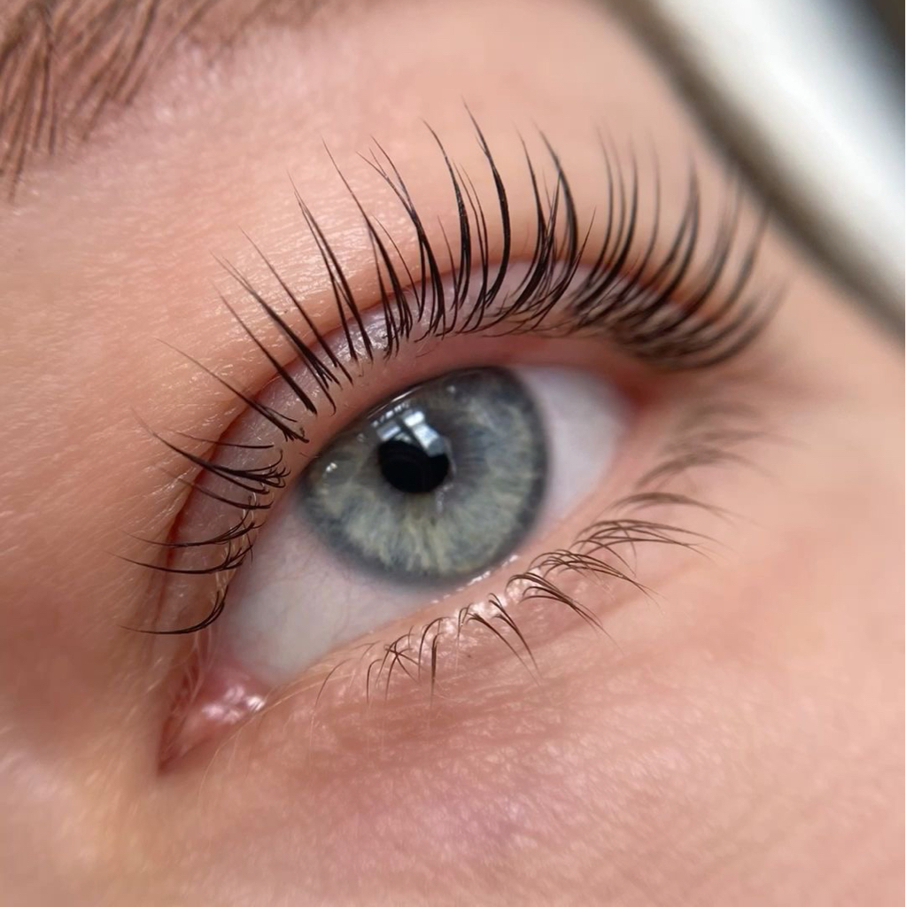 Ламинирование ресниц