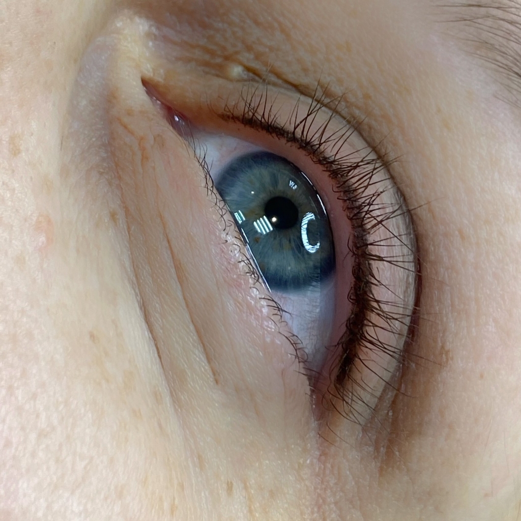 Перманентный макияж век (межресничка)