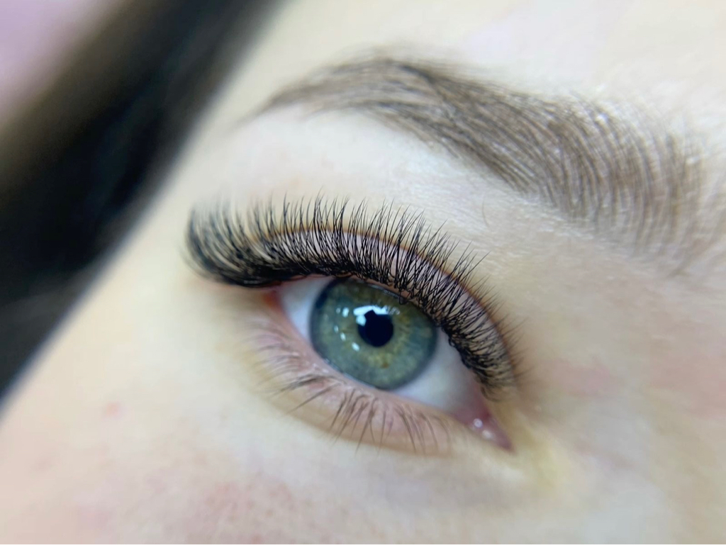 LED Наращивание ресниц 2D