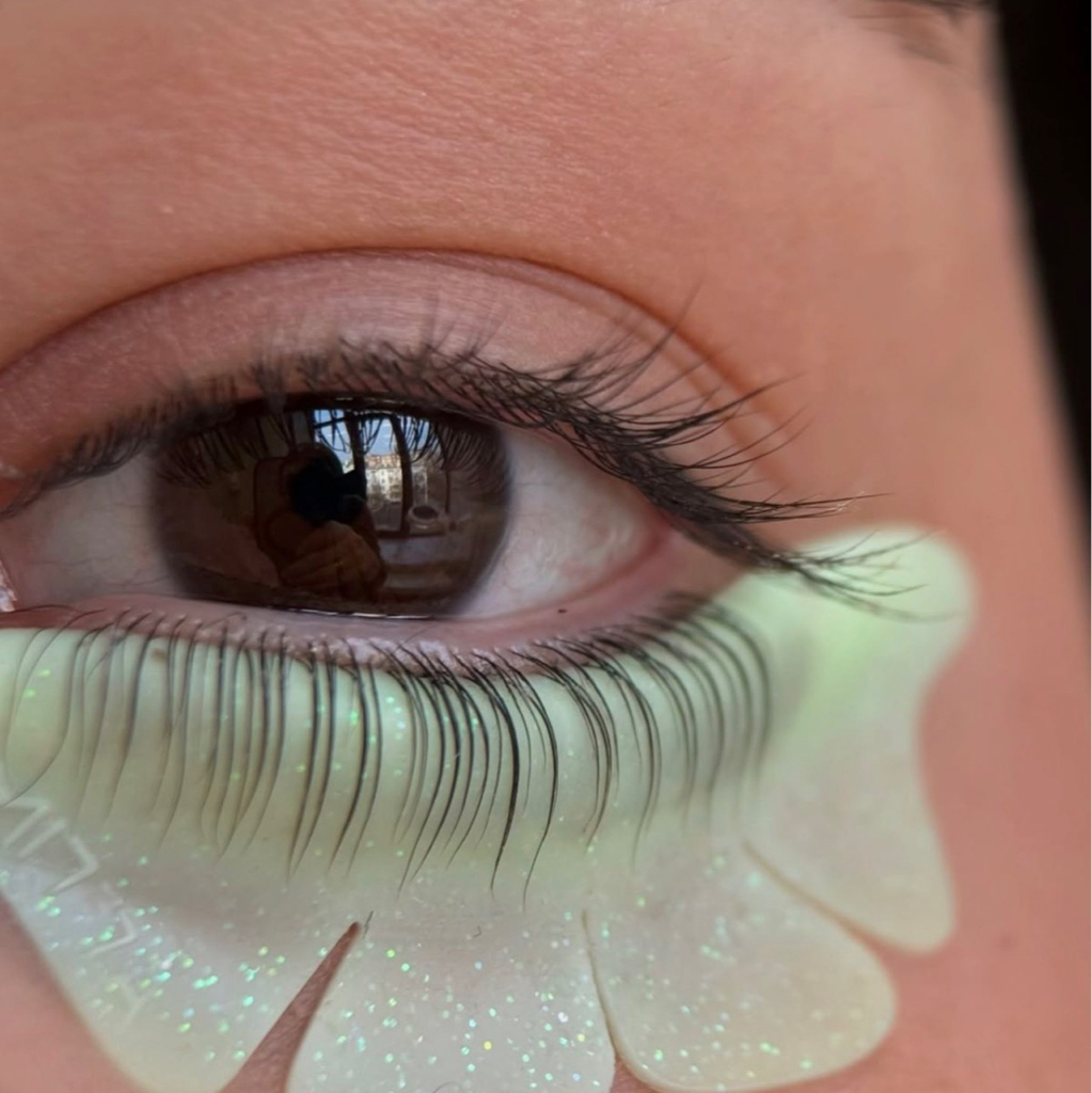 Ламинирование нижних
Ресниц