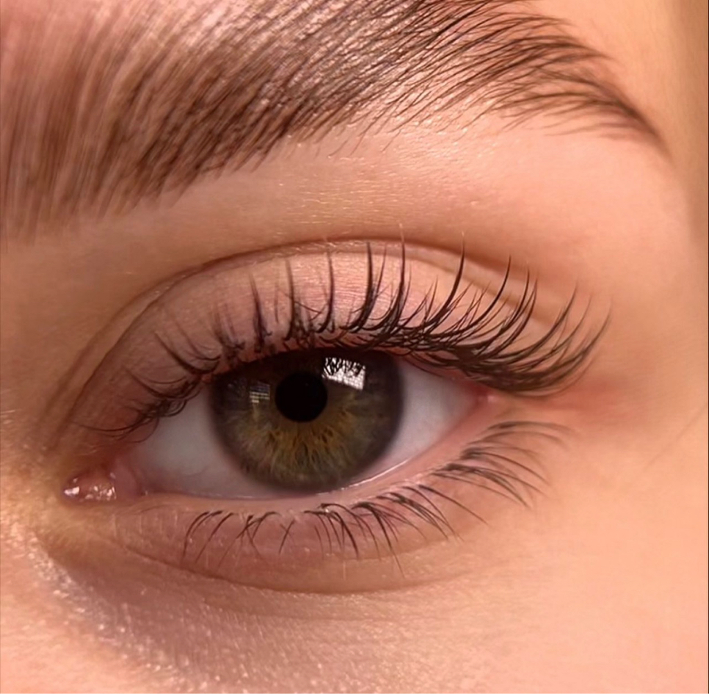 Ламинирование ресниц
Окрашивание+ботокс