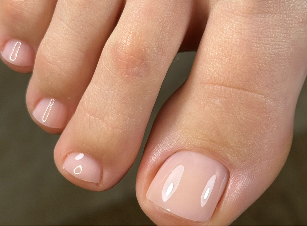 Педикюр пальчики с покрытием гель-лаком