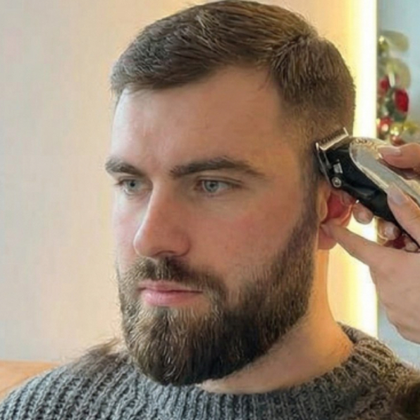 МУЖСКОЕ КОМБО: СТРИЖКА + ТРИХОЛОГИЧЕСКИЙ ПИЛИНГ