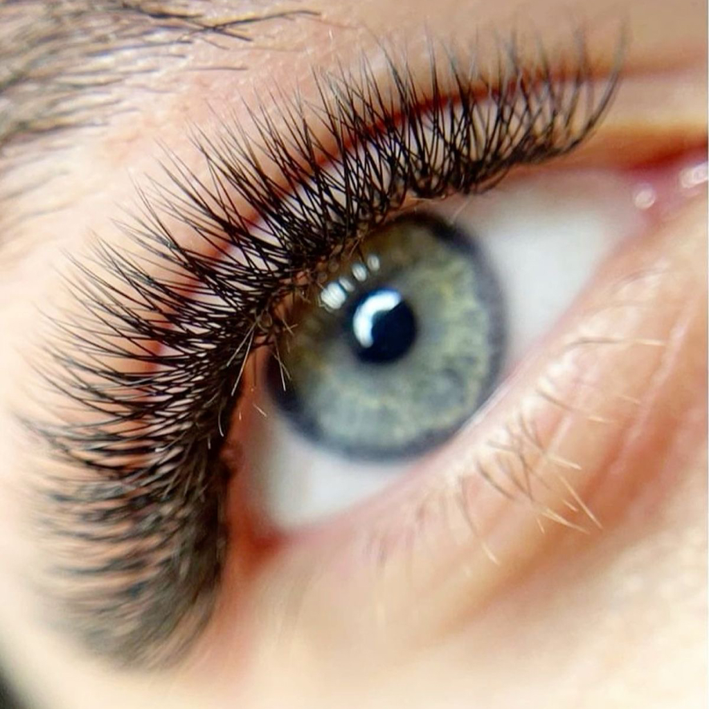 Наращивание ресниц 3,5D