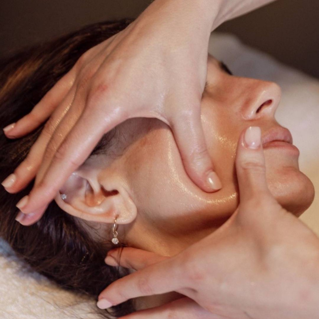 Массаж лица (1 сеанс из 10)