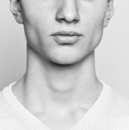 Лицо полностью