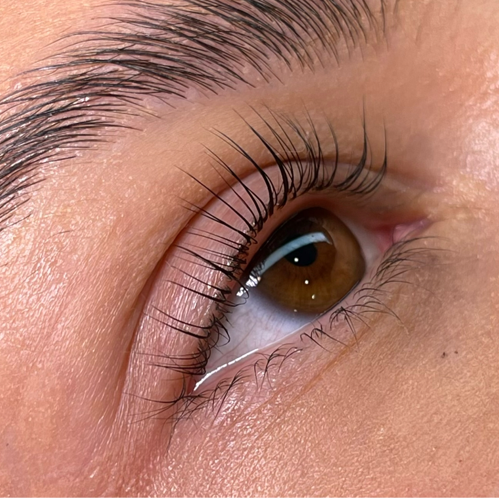 Ламинирование ресниц