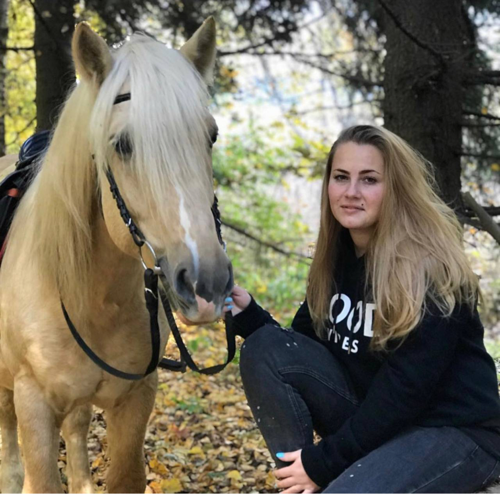 Анна