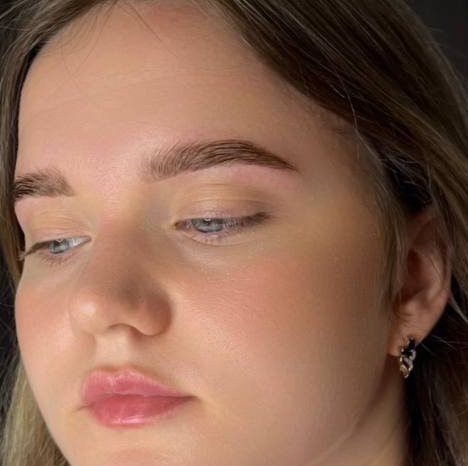 Акция к мастеру Алина 50% скидка: коррекция + окрашивание стойким красителем