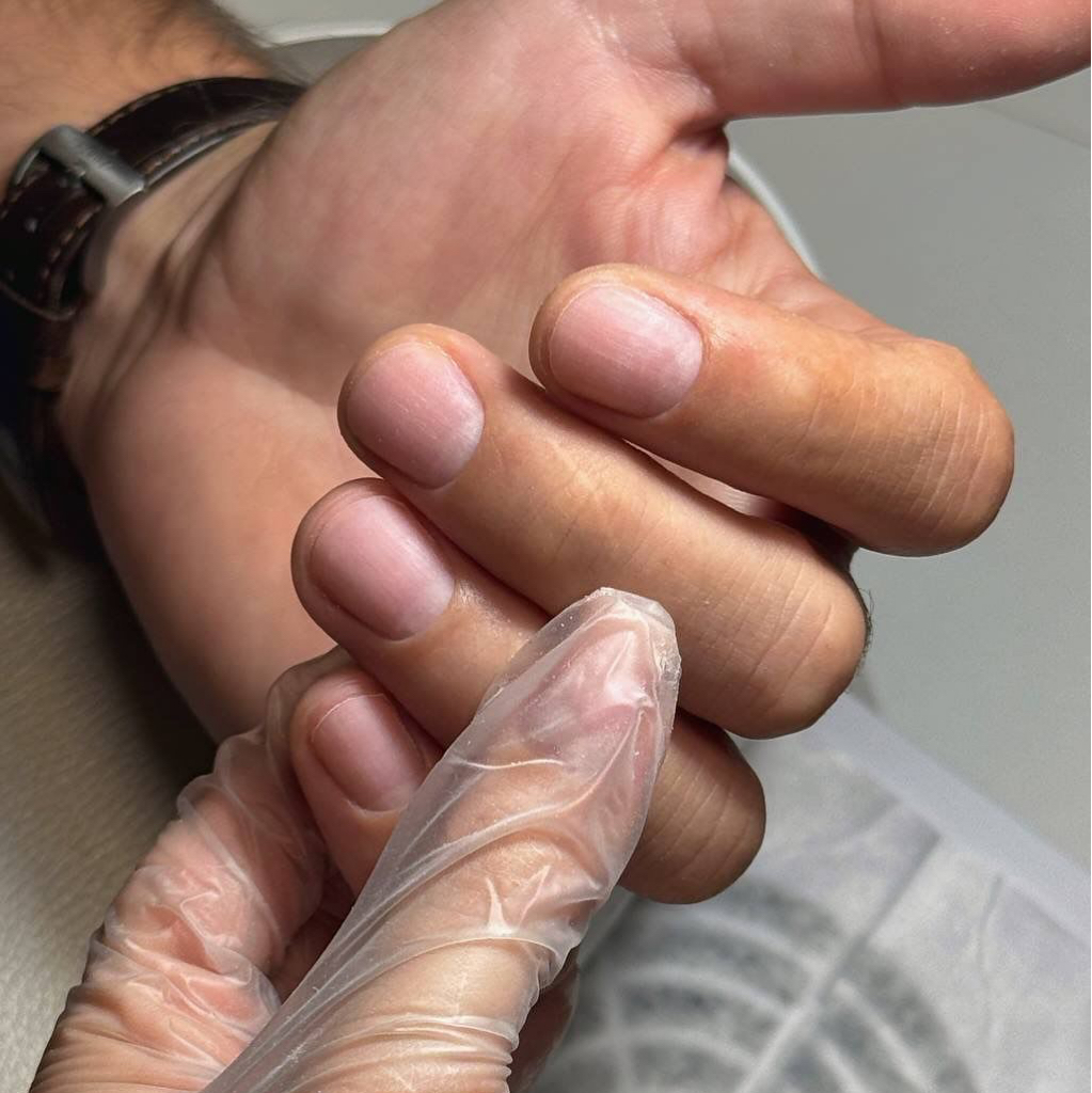 мужской гигиенический маникюр