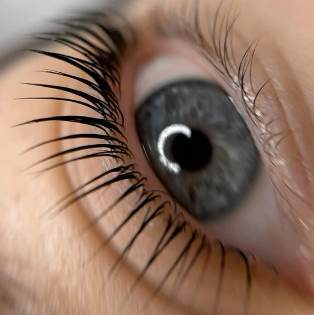 Комплекс ЛАМИНИРОВАНИЕ РЕСНИЦ+ДОЛГОВРЕМЕННАЯ УКЛАДКА БРОВЕЙ С КОРРЕКЦИЕЙ И ОКРАШИВАНИЕМ 4400₽ вместо 5000₽