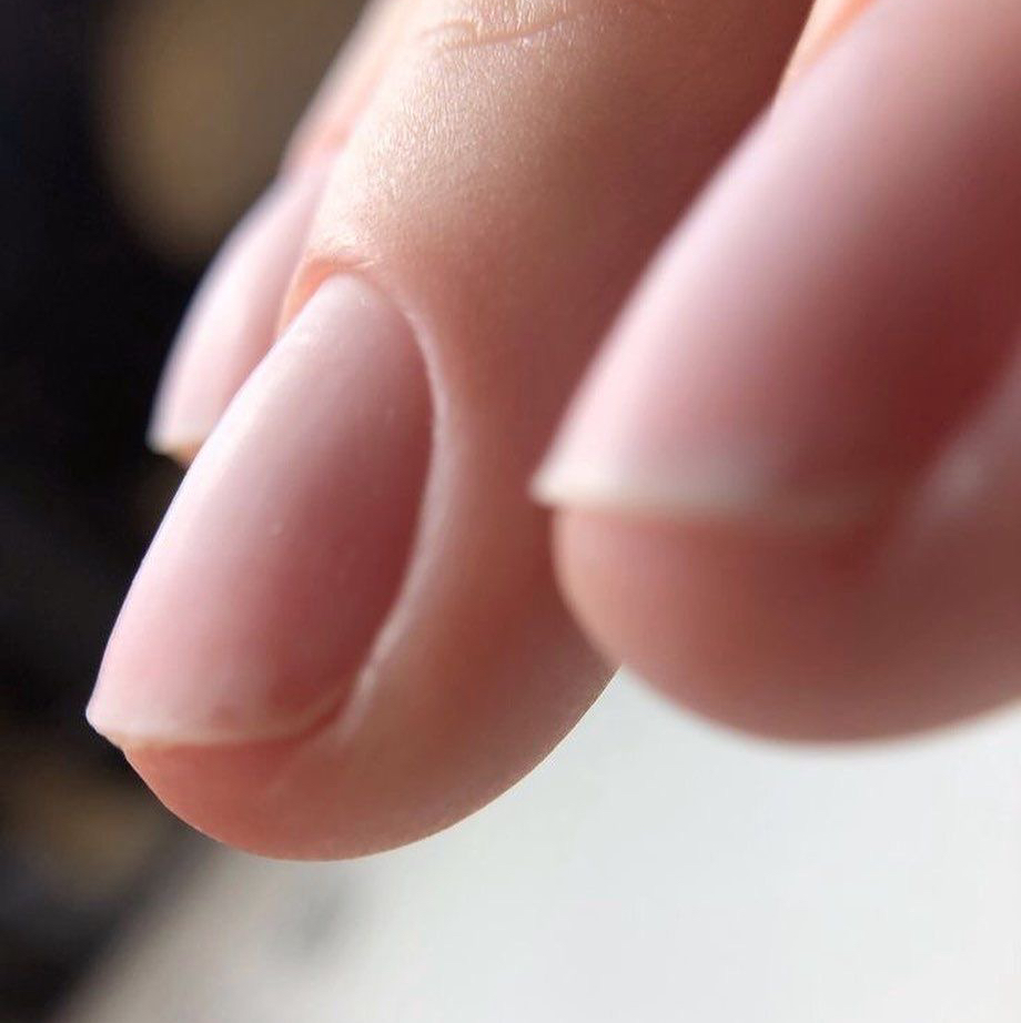 Маникюр без покрытия