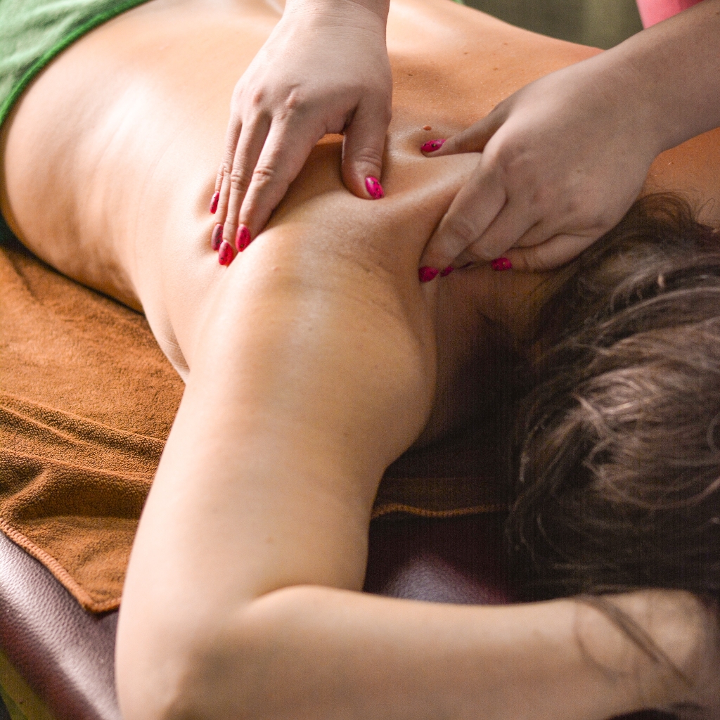 Массаж спины 5 сеансов